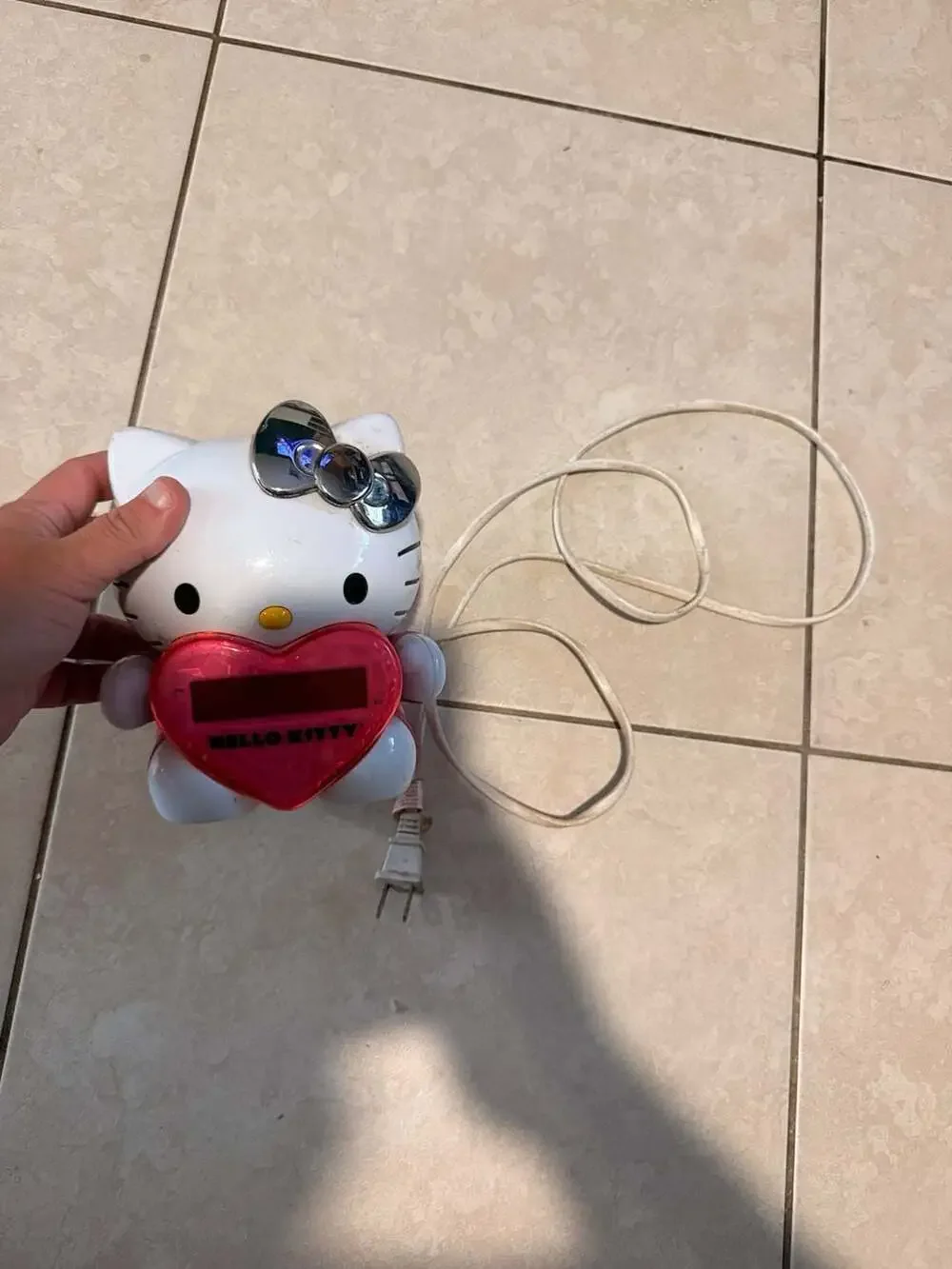 Hello Kitty Heart Projection Alarm Clock with LED Display Model 2913WH01
